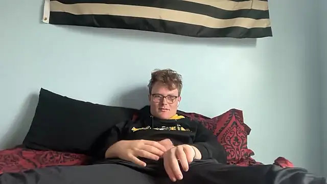 Snapshot of Andyripp chatting on April 2, 2026, 9:12 pm Andyripp online show from April 2, 2026, 9:12 pm