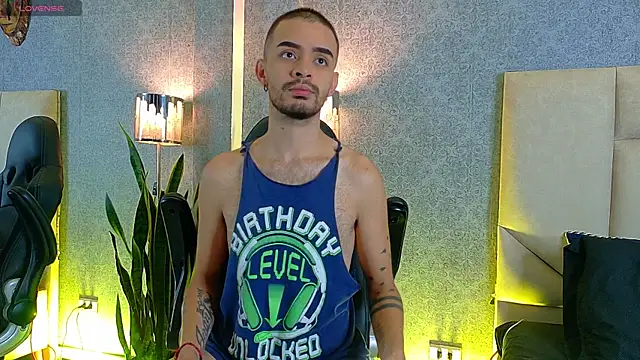 HairyDiamond  online show from September 25, 2025, 11:03 am