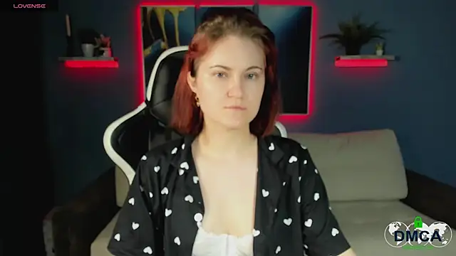 Roxy foxi online show from September 20, 2025, 1:17 am