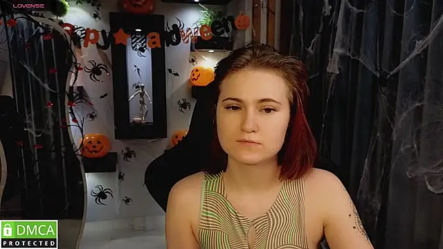 Roxy foxi online show from October 31, 2025, 1:06 am