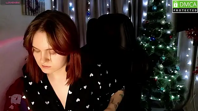 Roxy foxi online show from December 20, 2025, 1:12 am