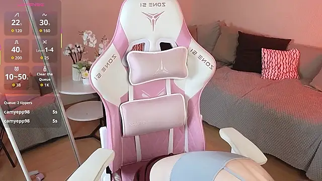 Sweetie Hope online show from March 1, 2026, 4:53 pm