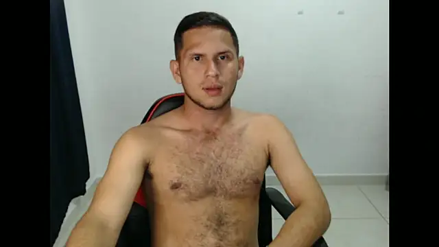 maik 135 online show from October 18, 2025, 3:42 am