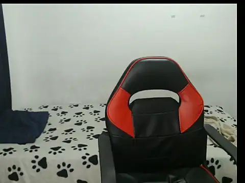 maik 135 online show from October 29, 2025, 1:41 am