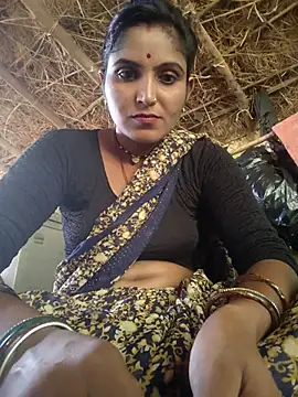 Snapshot of LUCKY_cut chatting on October 2, 2025, 7:48 am LUCKY cut online show from October 2, 2025, 7:48 am