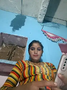 Snapshot of LUCKY_cut chatting on October 7, 2025, 2:58 pm LUCKY cut online show from October 7, 2025, 2:58 pm