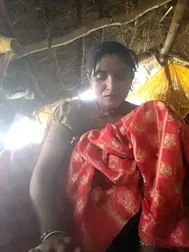 Snapshot of LUCKY_cut chatting on October 9, 2025, 3:48 am LUCKY cut online show from October 9, 2025, 3:48 am