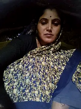 Snapshot of LUCKY_cut chatting on October 19, 2025, 12:39 pm LUCKY cut online show from October 19, 2025, 12:39 pm