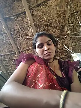 Snapshot of LUCKY_cut chatting on October 21, 2025, 5:19 am LUCKY cut online show from October 21, 2025, 5:19 am