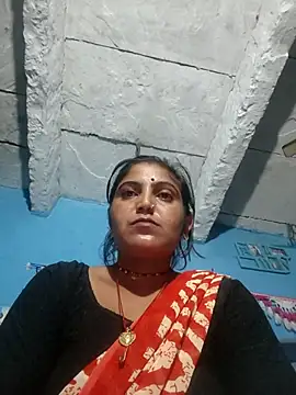 Snapshot of LUCKY_cut chatting on October 24, 2025, 10:17 pm LUCKY cut online show from October 24, 2025, 10:17 pm