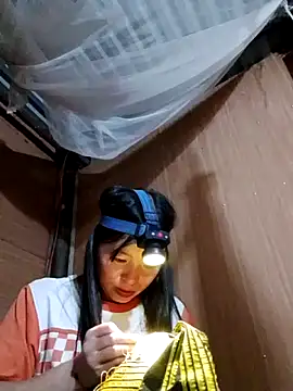 samsam-bae online show from September 28, 2025, 2:11 pm