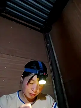 samsam-bae online show from October 15, 2025, 1:44 pm