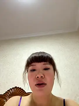 Snapshot of Xinlan-Asia chatting on October 6, 2025, 6:27 pm Xinlan-Asia online show from October 6, 2025, 6:27 pm