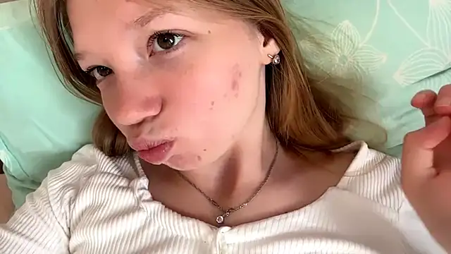 Snapshot of Sweet_horizon chatting on September 24, 2025, 5:22 am Sweet horizon online show from September 24, 2025, 5:22 am