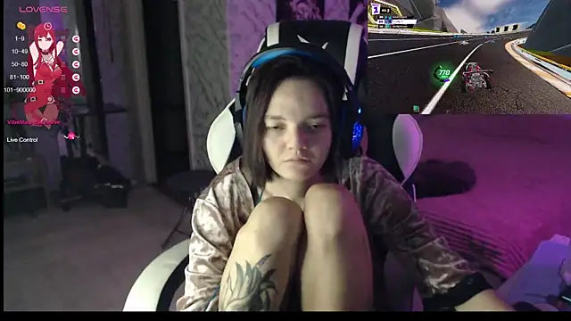 Kitti study online show from October 4, 2025, 5:44 pm