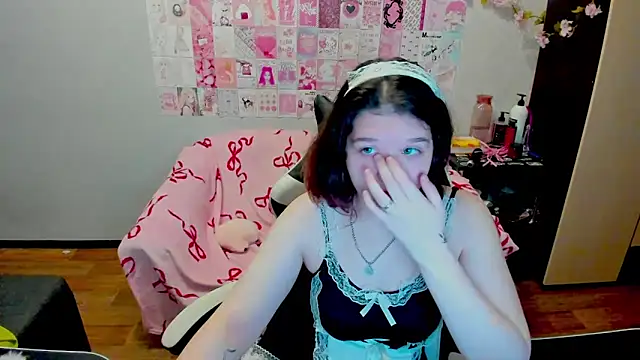 Snapshot of Acid_Kate chatting on October 9, 2025, 12:30 am Acid Kate online show from October 9, 2025, 12:30 am