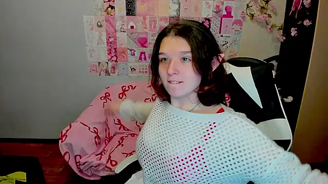 Snapshot of Acid_Kate chatting on October 13, 2025, 1:05 am Acid Kate online show from October 13, 2025, 1:05 am