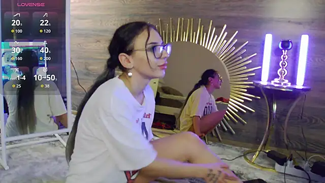 IsabellaLuxx online show from October 14, 2025, 8:09 pm