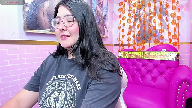 Snapshot of Dulce_meow chatting on October 17, 2025, 11:46 am Dulce meow online show from October 17, 2025, 11:46 am