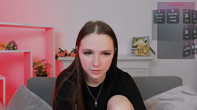 Snapshot of WildHoneyXO chatting on October 6, 2025, 5:38 am WildHoneyXO online show from October 6, 2025, 5:38 am