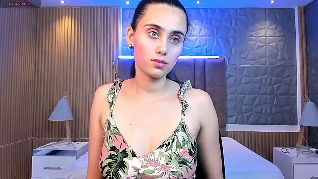 Snapshot of sofiapalacioss chatting on September 30, 2025, 7:19 pm sofiapalacioss online show from September 30, 2025, 7:19 pm