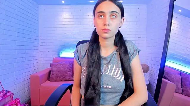 Snapshot of sofiapalacioss chatting on October 11, 2025, 3:21 pm sofiapalacioss online show from October 11, 2025, 3:21 pm
