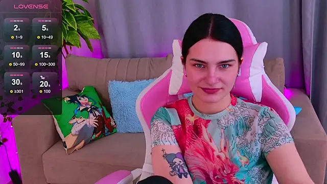 Snapshot of Angel_Braun chatting on October 24, 2025, 2:24 pm Angel Braun online show from October 24, 2025, 2:24 pm