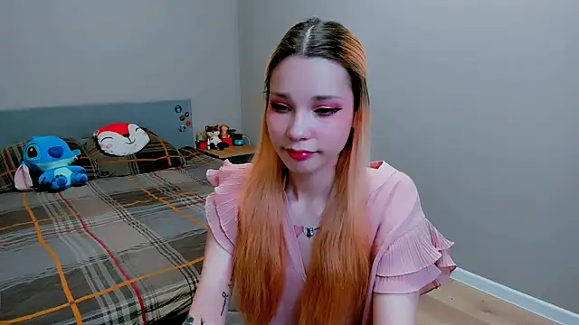 Snapshot of Kitten_Alissa chatting on October 7, 2025, 6:38 pm Kitten Alissa online show from October 7, 2025, 6:38 pm