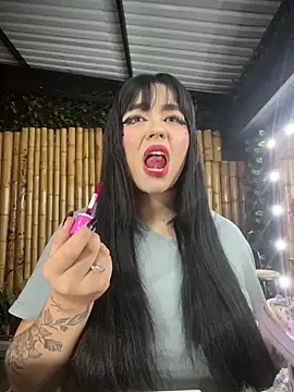 jasmincollin  online show from November 20, 2025, 2:12 am