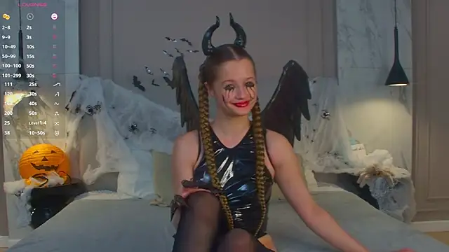 Snapshot of Mary_Parksy chatting on October 31, 2025, 5:36 pm Mary Parksy online show from October 31, 2025, 5:36 pm