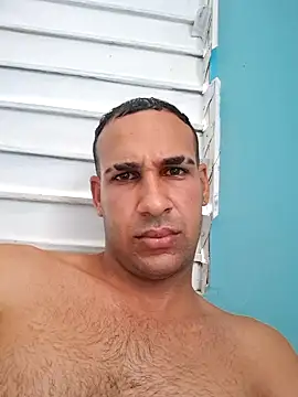 Snapshot of alejandroalonso chatting on September 8, 2025, 8:08 pm alejandroalonso online show from September 8, 2025, 8:08 pm
