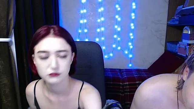 Snapshot of Lust4Money chatting on July 9, 2026, 9:52 pm Lust4Money online show from July 9, 2026, 9:52 pm