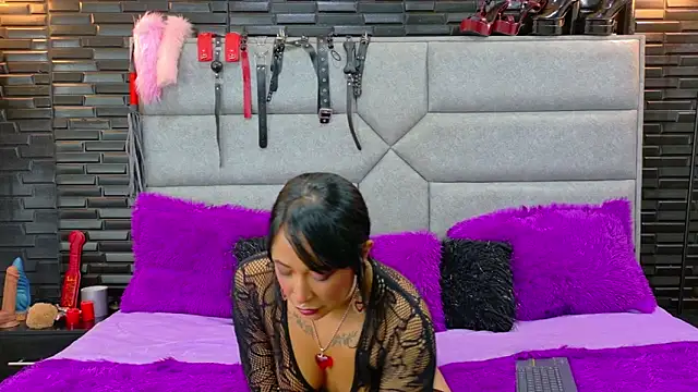 Snapshot of DaiaRousi chatting on October 15, 2025, 2:33 am DaiaRousi online show from October 15, 2025, 2:33 am