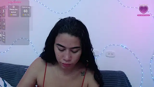 Sofia candy19 online show from October 19, 2025, 4:51 pm