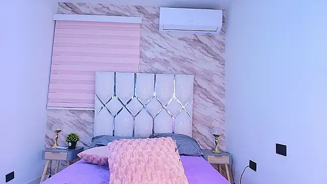 collet 1 online show from January 17, 2026, 12:10 pm