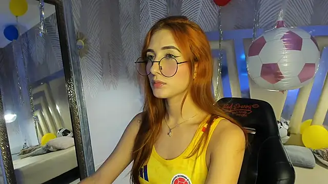 ValerySkinnyy online show from June 25, 2026, 3:39 am