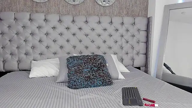 Snapshot of NahomyAngel chatting on October 23, 2025, 1:32 pm NahomyAngel online show from October 23, 2025, 1:32 pm