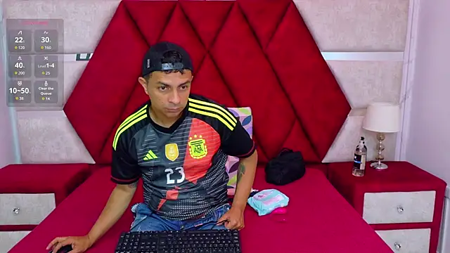 Kity spiderr online show from November 17, 2025, 12:11 pm