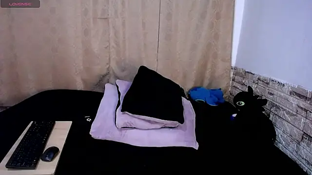 Snapshot of Bicky_24 chatting on April 19, 2026, 9:52 am Bicky 24 online show from April 19, 2026, 9:52 am
