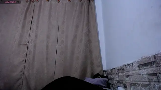 Snapshot of Bicky_24 chatting on April 23, 2026, 8:13 am Bicky 24 online show from April 23, 2026, 8:13 am