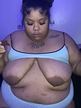 BlaxicanaMami online show from October 12, 2025, 9:03 pm