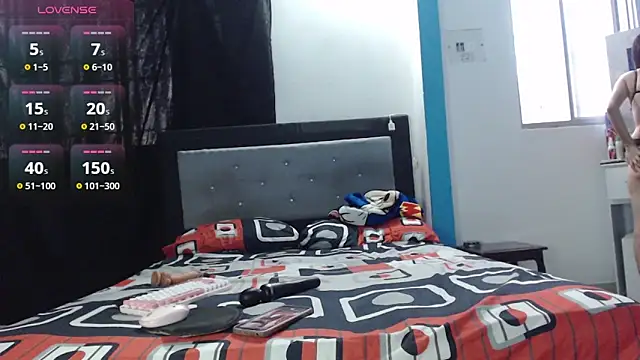 Luisa Paul online show from October 21, 2025, 10:10 pm