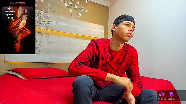 Mycandyfor You online show from October 1, 2025, 9:43 pm