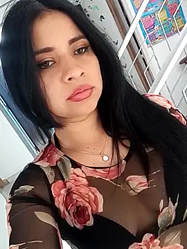 Snapshot of ValerieLove_ chatting on September 19, 2025, 7:47 pm ValerieLove online show from September 19, 2025, 7:47 pm