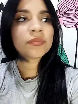 Snapshot of ValerieLove_ chatting on September 24, 2025, 8:34 pm ValerieLove online show from September 24, 2025, 8:34 pm