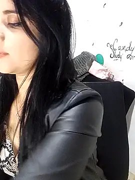 Snapshot of ValerieLove_ chatting on October 4, 2025, 7:34 pm ValerieLove online show from October 4, 2025, 7:34 pm