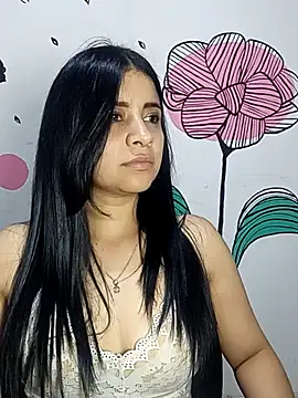 Snapshot of ValerieLove_ chatting on October 7, 2025, 9:01 pm ValerieLove online show from October 7, 2025, 9:01 pm