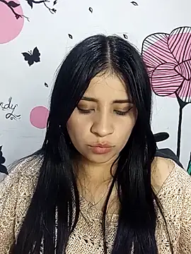 Snapshot of ValerieLove_ chatting on October 9, 2025, 7:45 pm ValerieLove online show from October 9, 2025, 7:45 pm