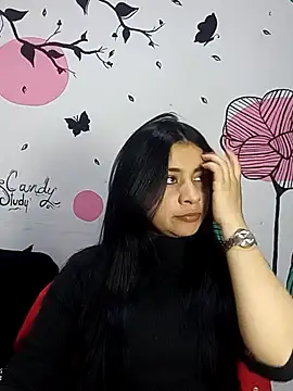 Snapshot of ValerieLove_ chatting on October 15, 2025, 8:31 pm ValerieLove online show from October 15, 2025, 8:31 pm