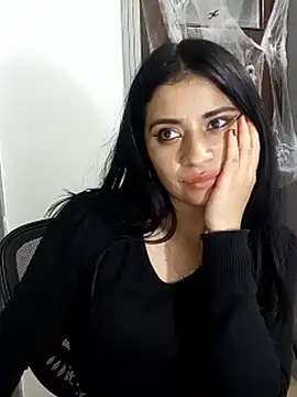 Snapshot of ValerieLove_ chatting on October 25, 2025, 9:06 am ValerieLove online show from October 25, 2025, 9:06 am